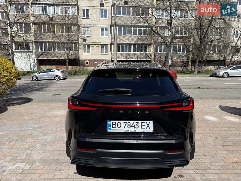 Внедорожник / Кроссовер Lexus NX 2022 в Киеве