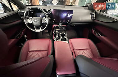 Внедорожник / Кроссовер Lexus NX 2023 в 