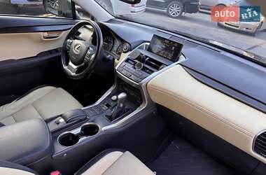 Внедорожник / Кроссовер Lexus NX 2015 в 
