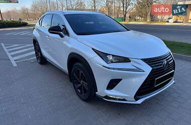 Внедорожник / Кроссовер Lexus NX 2020 в 