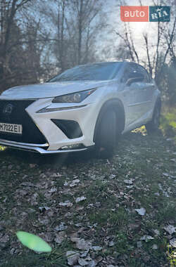 Внедорожник / Кроссовер Lexus NX 2018 в 