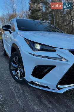 Внедорожник / Кроссовер Lexus NX 2018 в 