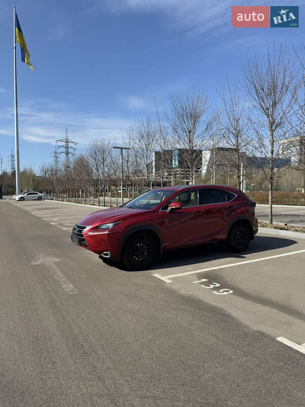 Внедорожник / Кроссовер Lexus NX 2015 в 