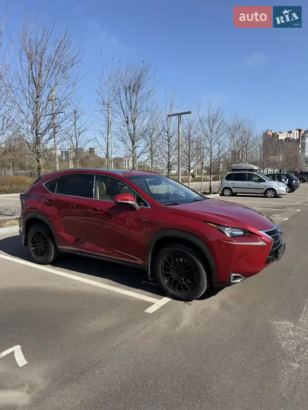 Внедорожник / Кроссовер Lexus NX 2015 в 