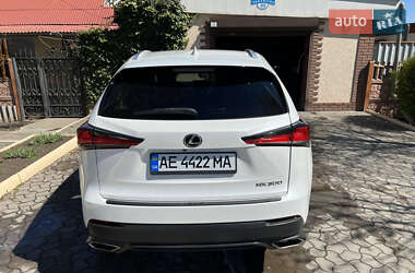 Внедорожник / Кроссовер Lexus NX 2018 в 