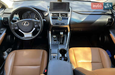 Внедорожник / Кроссовер Lexus NX 2018 в 
