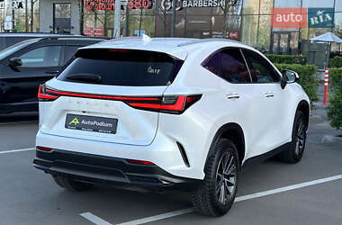 Внедорожник / Кроссовер Lexus NX 2022 в 