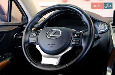 Внедорожник / Кроссовер Lexus NX 2018 в 