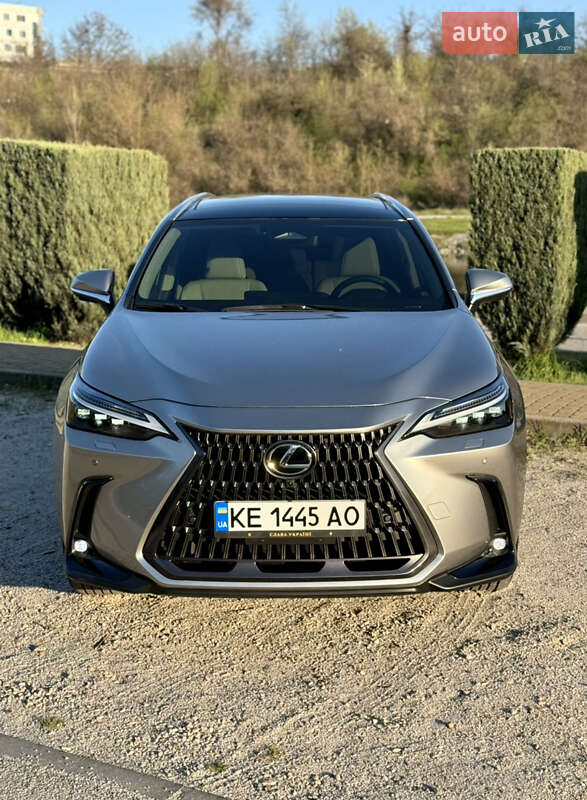 Lexus NX 2024