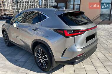 Внедорожник / Кроссовер Lexus NX 2022 в 