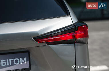 Позашляховик / Кросовер Lexus NX 2020 в 
