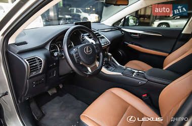 Позашляховик / Кросовер Lexus NX 2020 в 