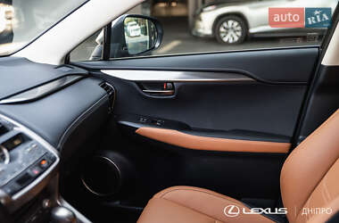 Позашляховик / Кросовер Lexus NX 2020 в 