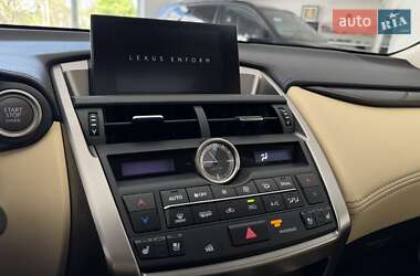 Внедорожник / Кроссовер Lexus NX 2017 в 