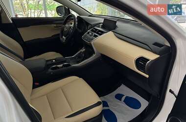 Внедорожник / Кроссовер Lexus NX 2017 в 