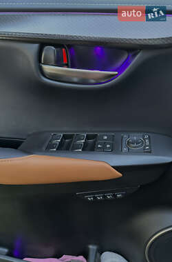 Внедорожник / Кроссовер Lexus NX 2019 в 