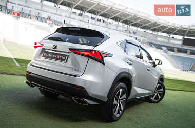 Позашляховик / Кросовер Lexus NX 2018 в 