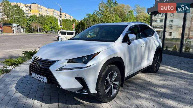 Внедорожник / Кроссовер Lexus NX 2018 в Львове