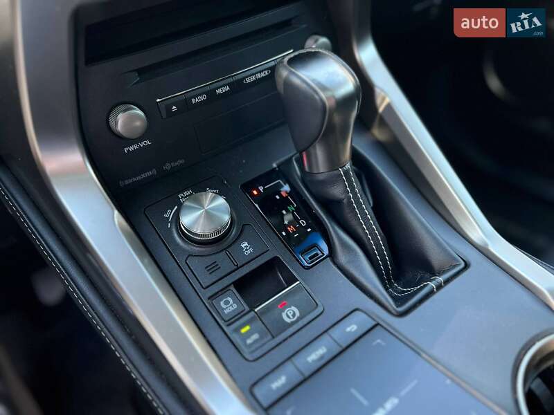 Внедорожник / Кроссовер Lexus NX 2018 в Львове