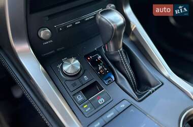 Внедорожник / Кроссовер Lexus NX 2018 в 
