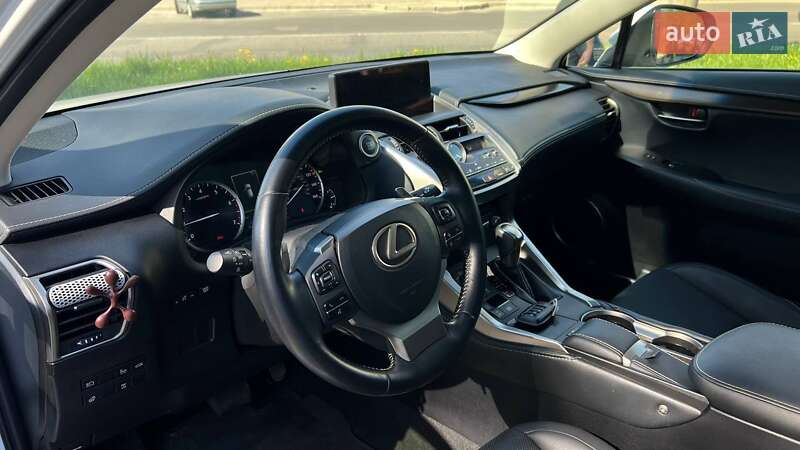 Внедорожник / Кроссовер Lexus NX 2018 в Львове