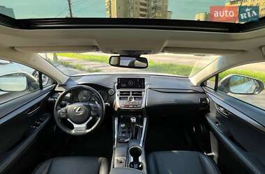 Внедорожник / Кроссовер Lexus NX 2018 в 