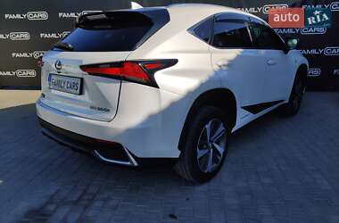 Позашляховик / Кросовер Lexus NX 2017 в 