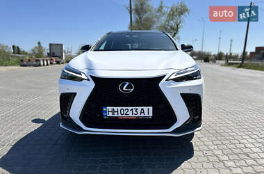 Внедорожник / Кроссовер Lexus NX 2022 в 