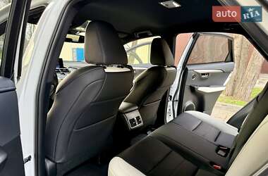 Позашляховик / Кросовер Lexus NX 2021 в 