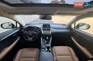 Позашляховик / Кросовер Lexus NX 2016 в 