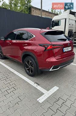 Внедорожник / Кроссовер Lexus NX 2020 в 