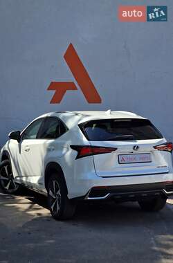 Внедорожник / Кроссовер Lexus NX 2019 в 