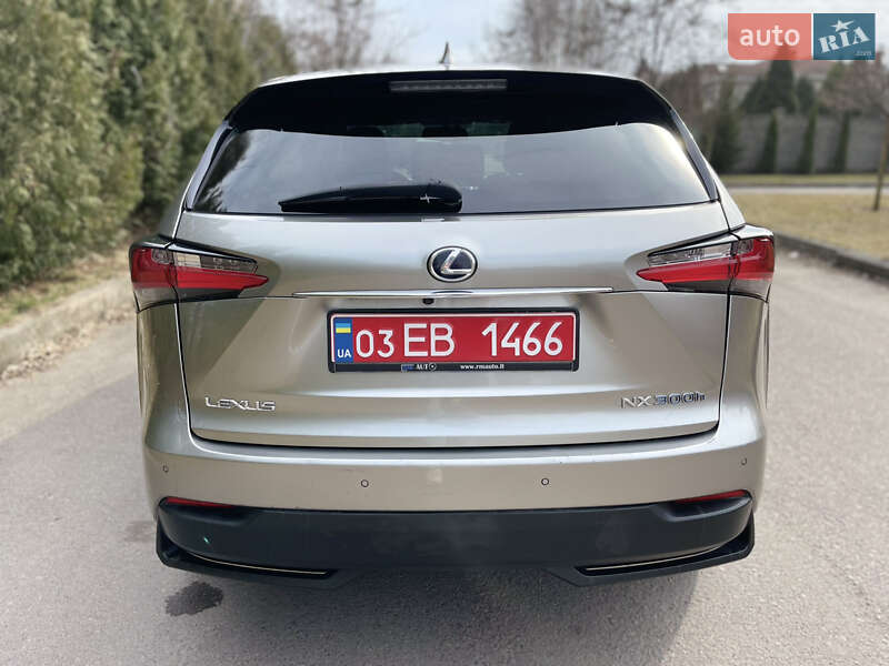 Внедорожник / Кроссовер Lexus NX 2015 в Ровно