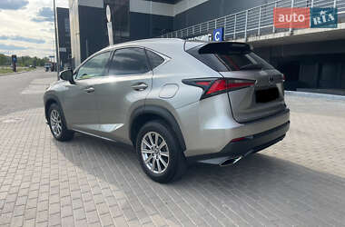 Внедорожник / Кроссовер Lexus NX 2021 в 