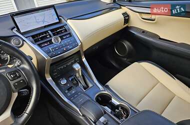 Внедорожник / Кроссовер Lexus NX 2016 в 