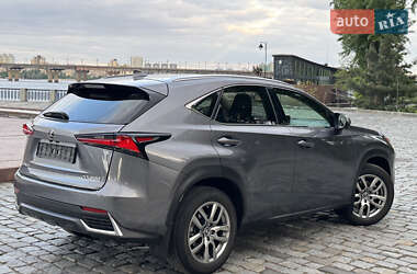 Внедорожник / Кроссовер Lexus NX 2019 в 