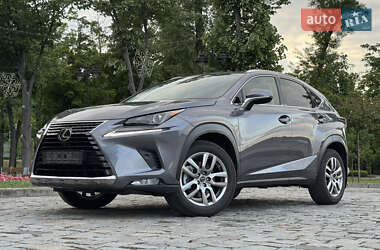 Внедорожник / Кроссовер Lexus NX 2019 в 