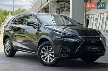Позашляховик / Кросовер Lexus NX 2018 в 