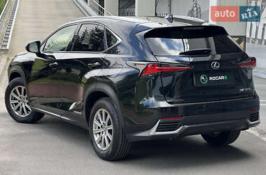 Позашляховик / Кросовер Lexus NX 2018 в 