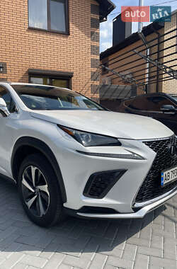 Внедорожник / Кроссовер Lexus NX 2021 в 