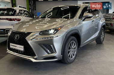 Внедорожник / Кроссовер Lexus NX 2019 в 