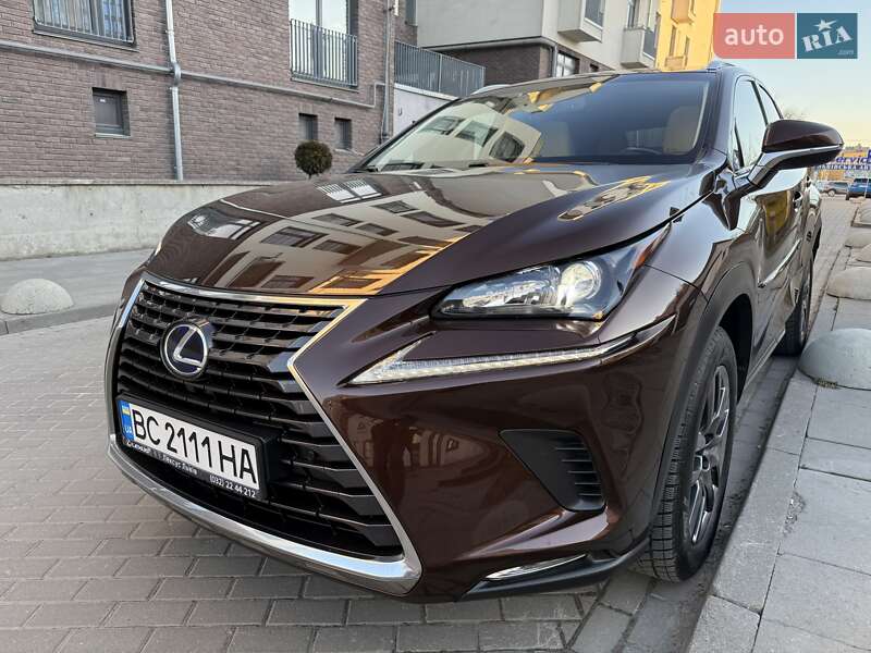 Внедорожник / Кроссовер Lexus NX 2016 в Львове