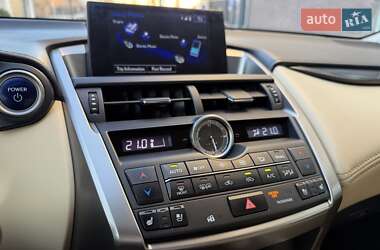Внедорожник / Кроссовер Lexus NX 2016 в 
