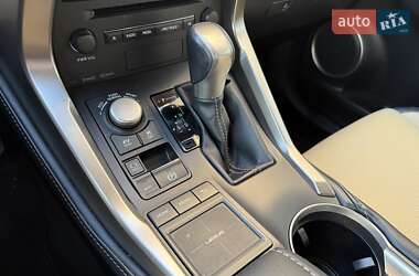 Внедорожник / Кроссовер Lexus NX 2016 в 