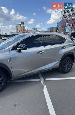 Внедорожник / Кроссовер Lexus NX 2019 в 