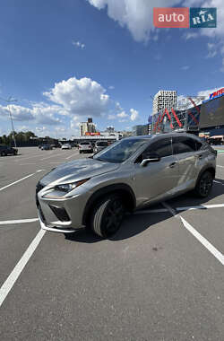 Внедорожник / Кроссовер Lexus NX 2019 в 