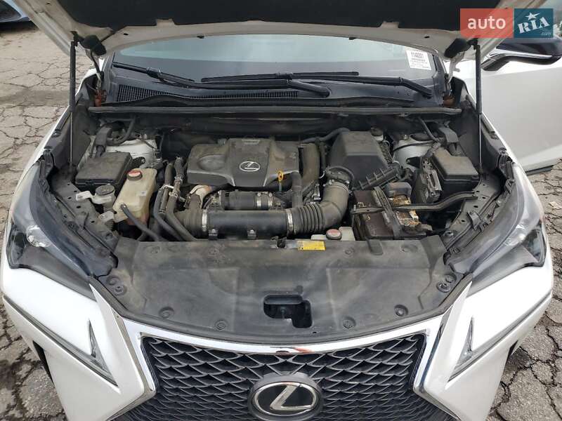 Позашляховик / Кросовер Lexus NX 2017 в Івано-Франківську