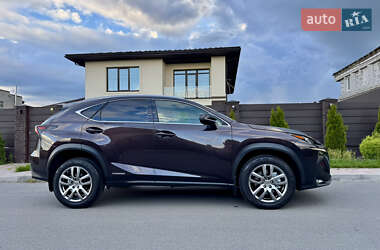 Внедорожник / Кроссовер Lexus NX 2015 в 