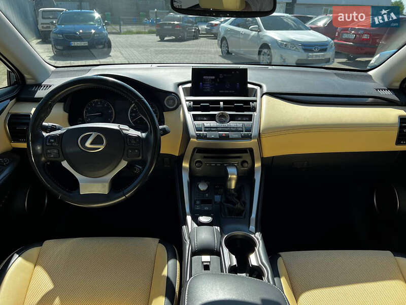 Позашляховик / Кросовер Lexus NX 2017 в Дніпрі