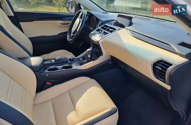 Внедорожник / Кроссовер Lexus NX 2015 в 